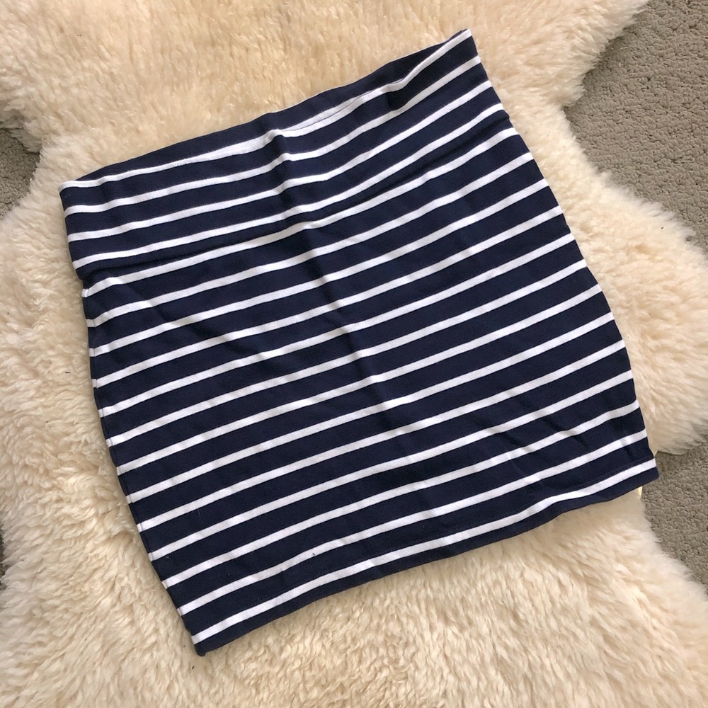 Soft striped mini skirt!